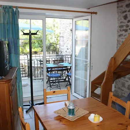 L'Avventura gîte bleu Grospierres Extérieur photo